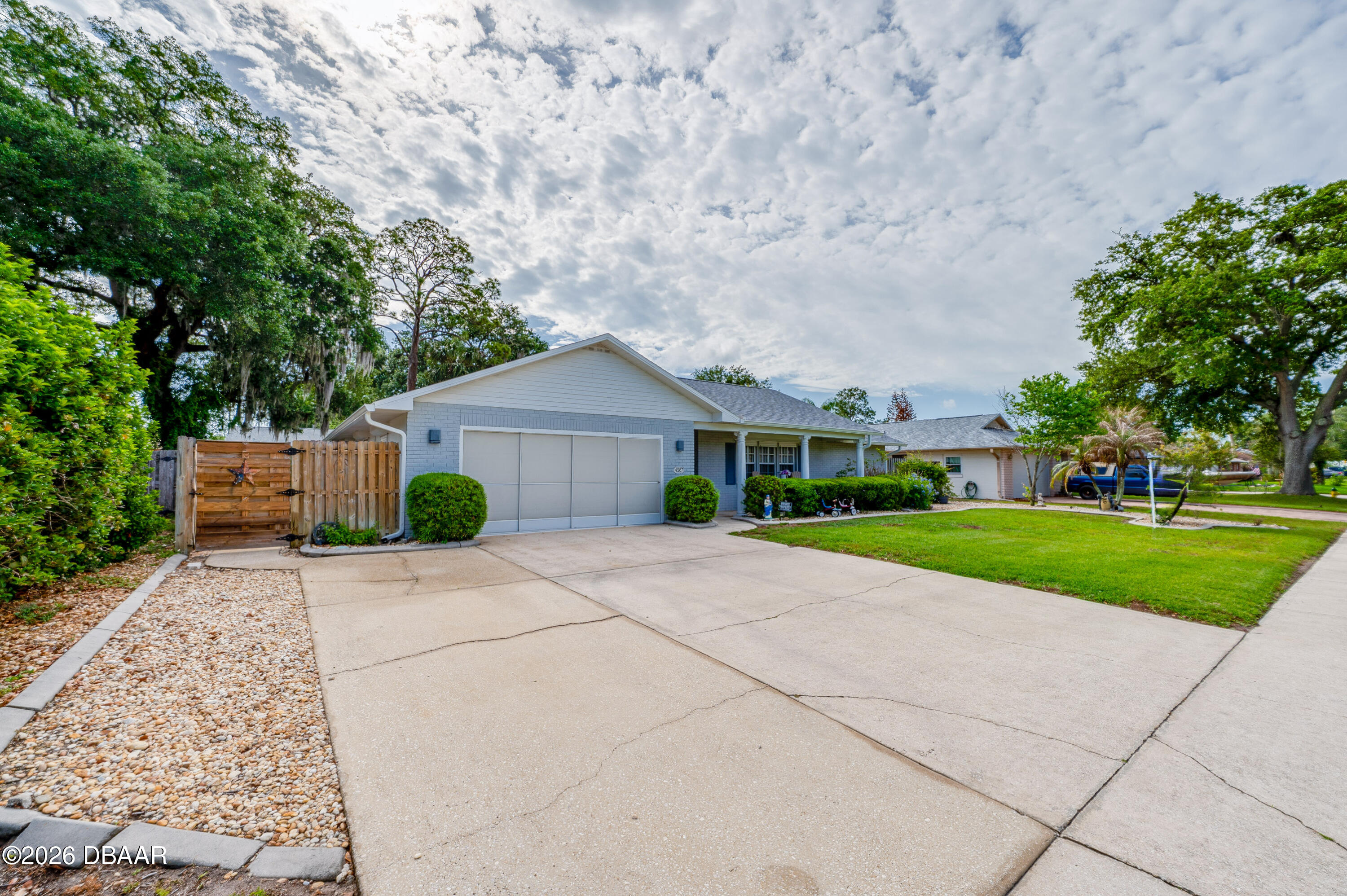 4567 Hoyt Drive