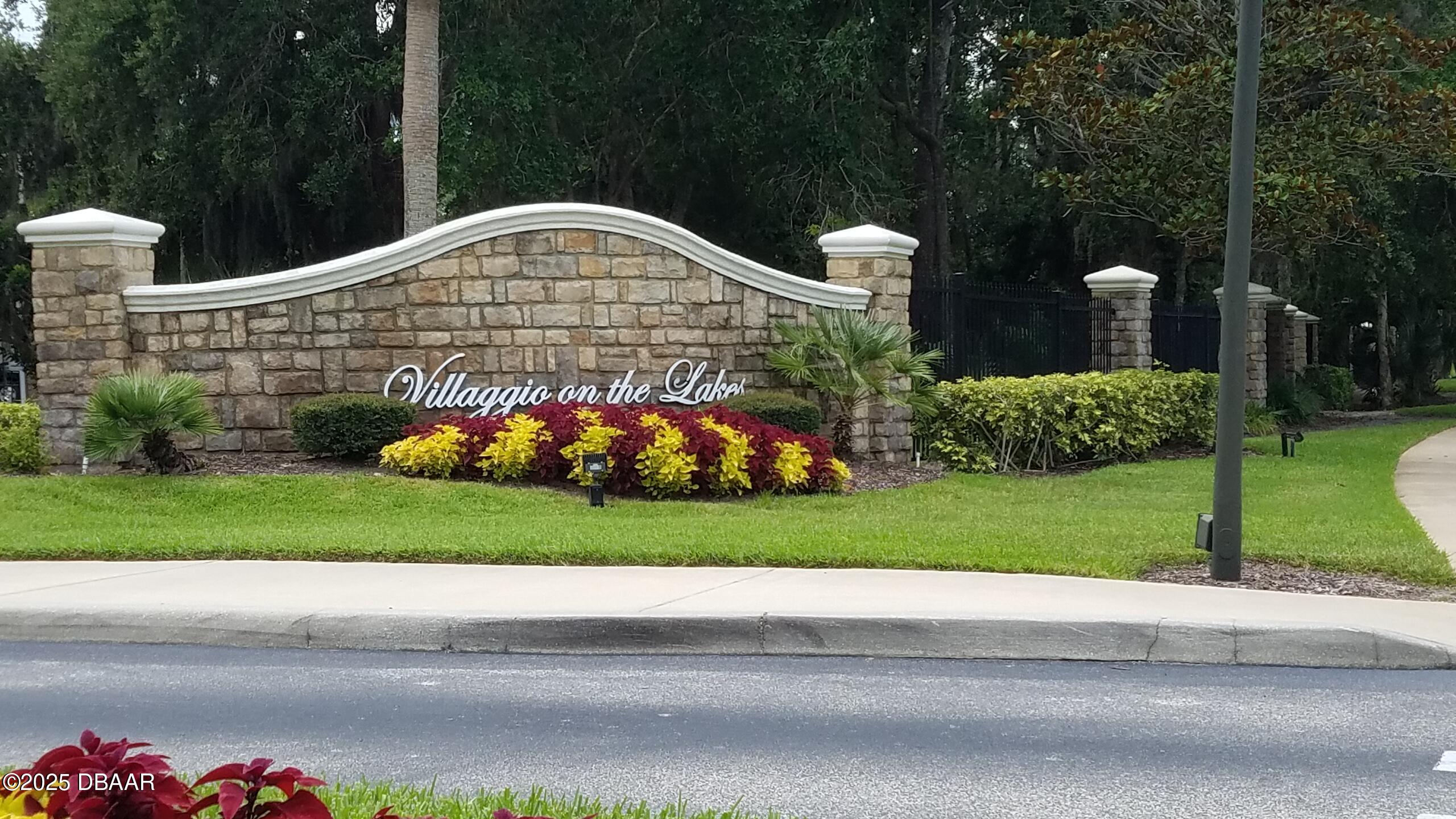 940 Village Trail 3-205