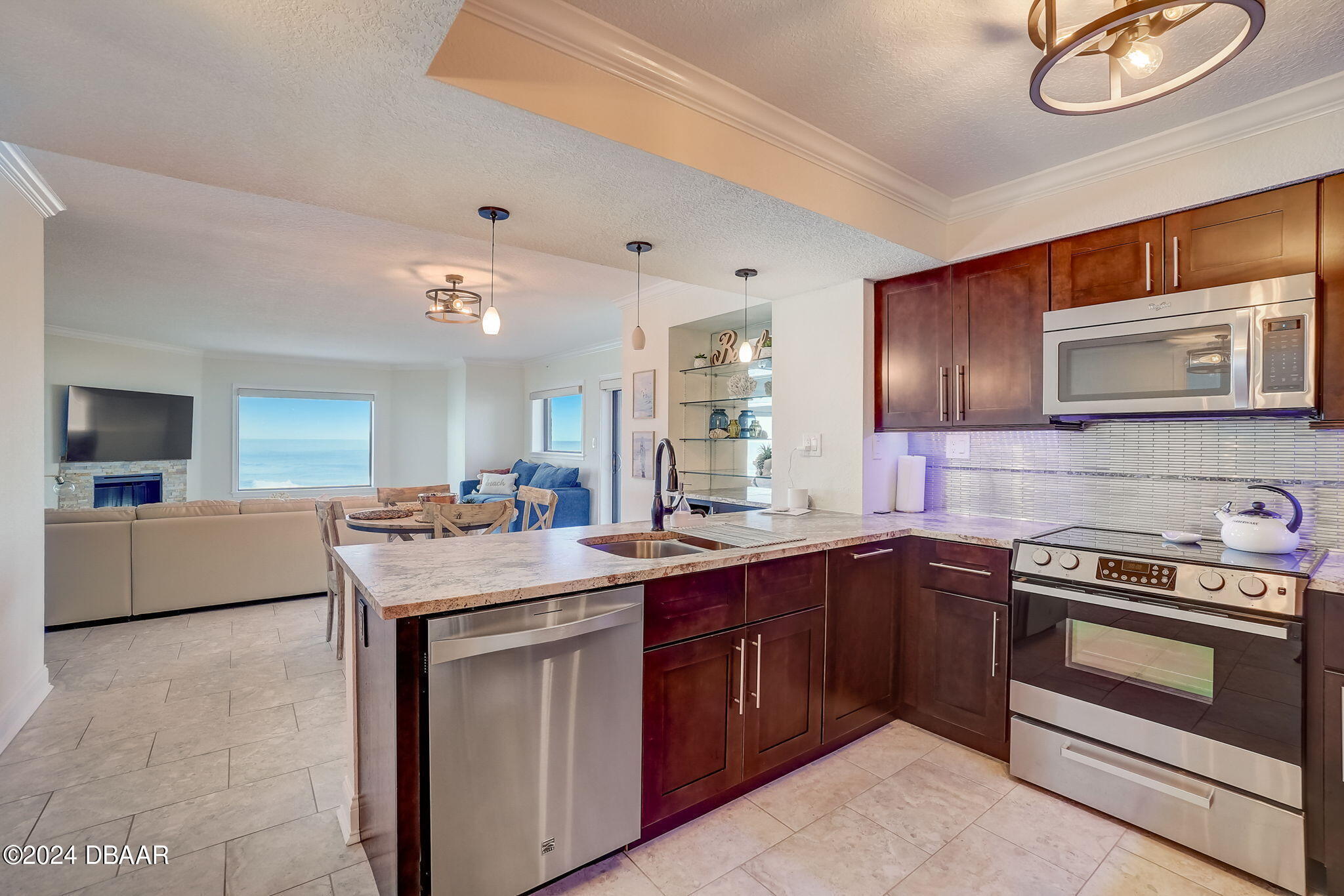 5207 S Atlantic Avenue