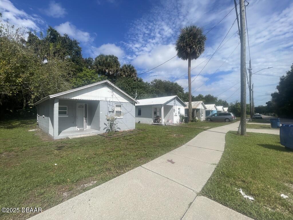1006 S Clara Avenue