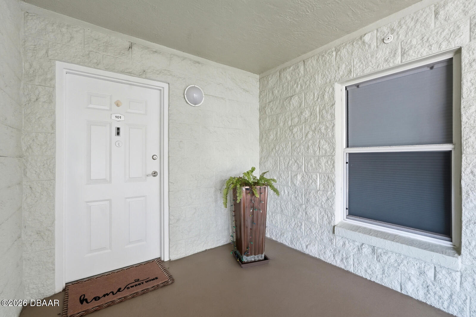 711 N Halifax Avenue