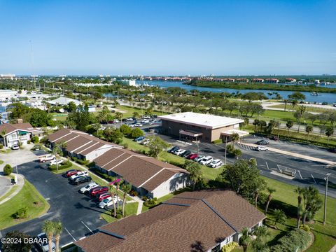 A home in New Smyrna Beach