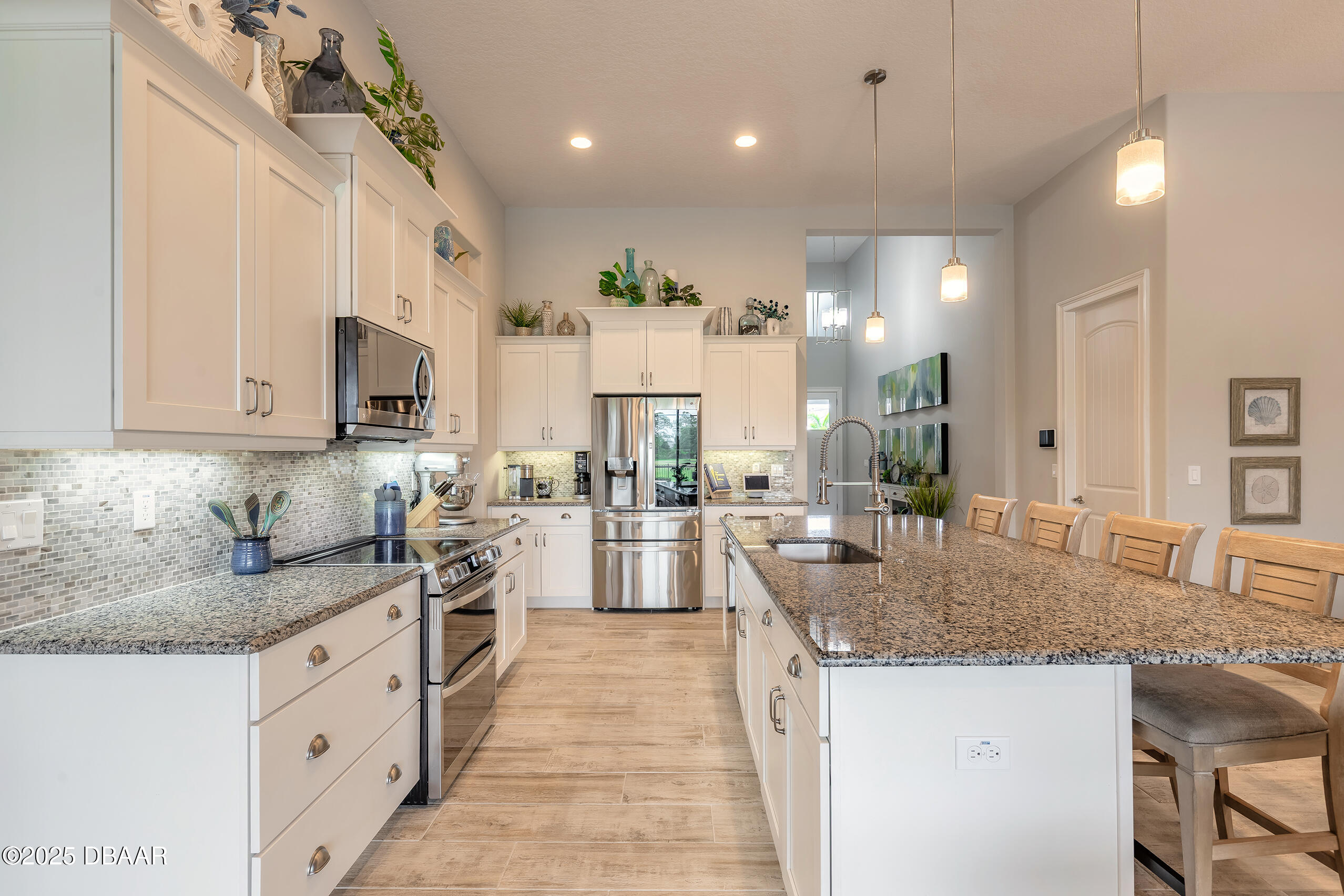 2931 Bella Flore Terrace