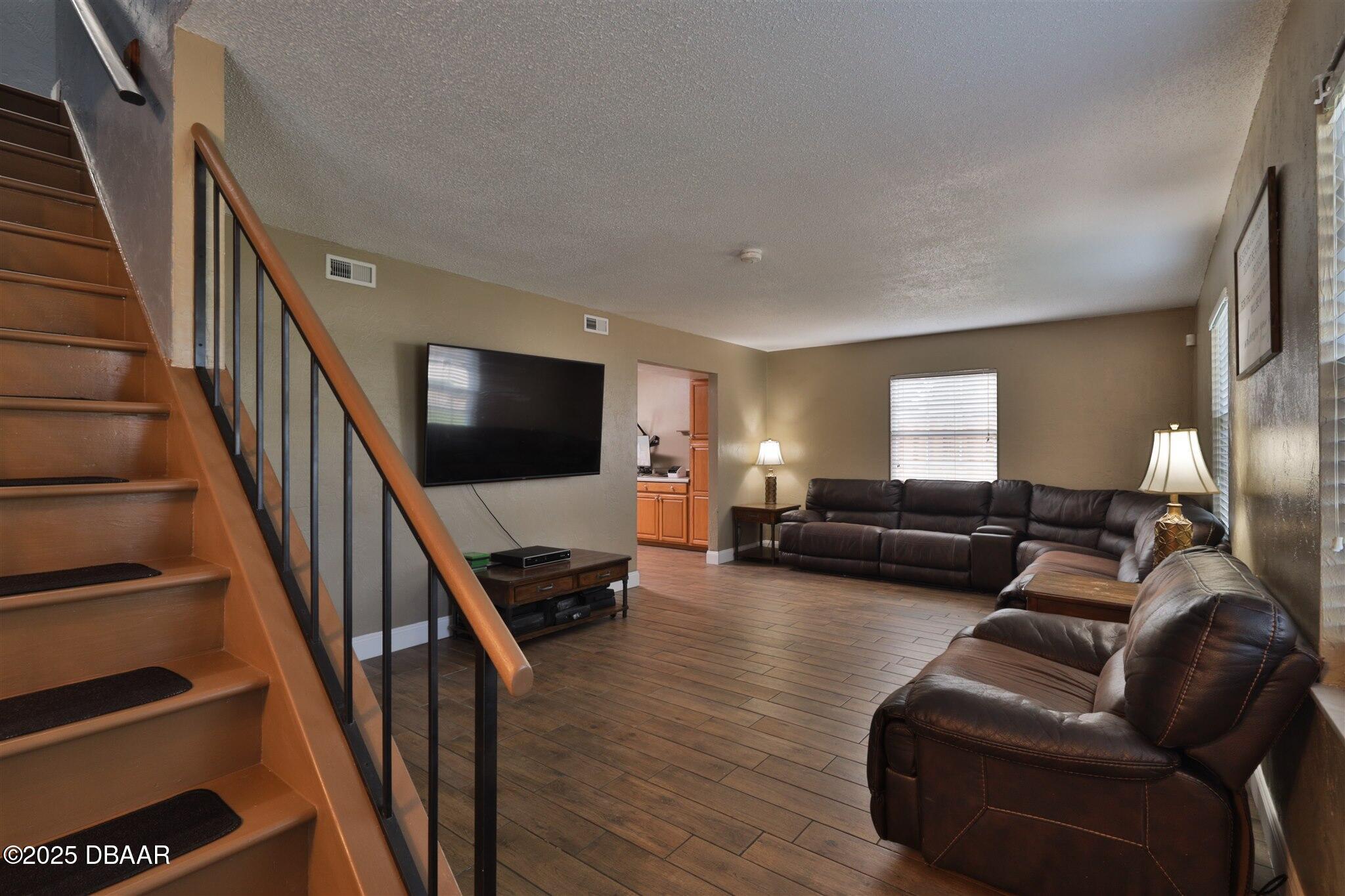 180 Willow Run