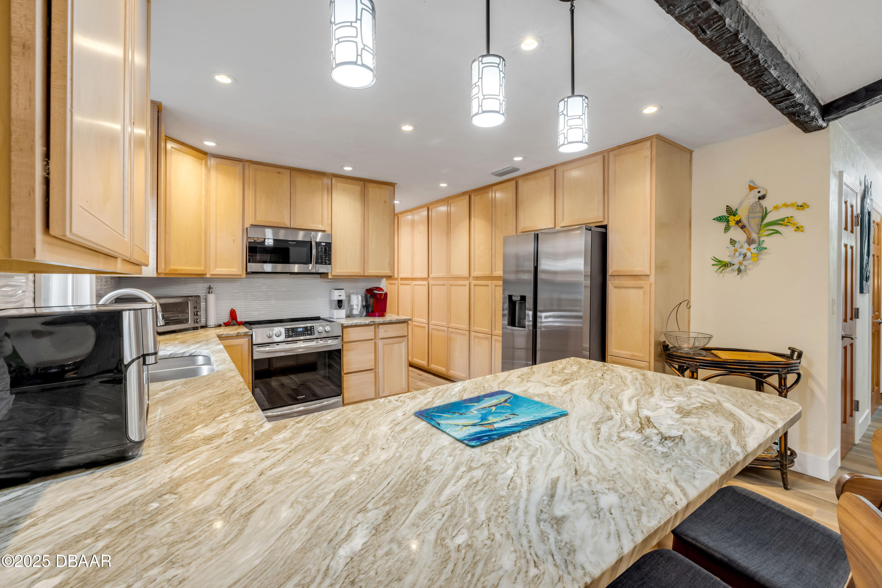 487 Dawnview Square