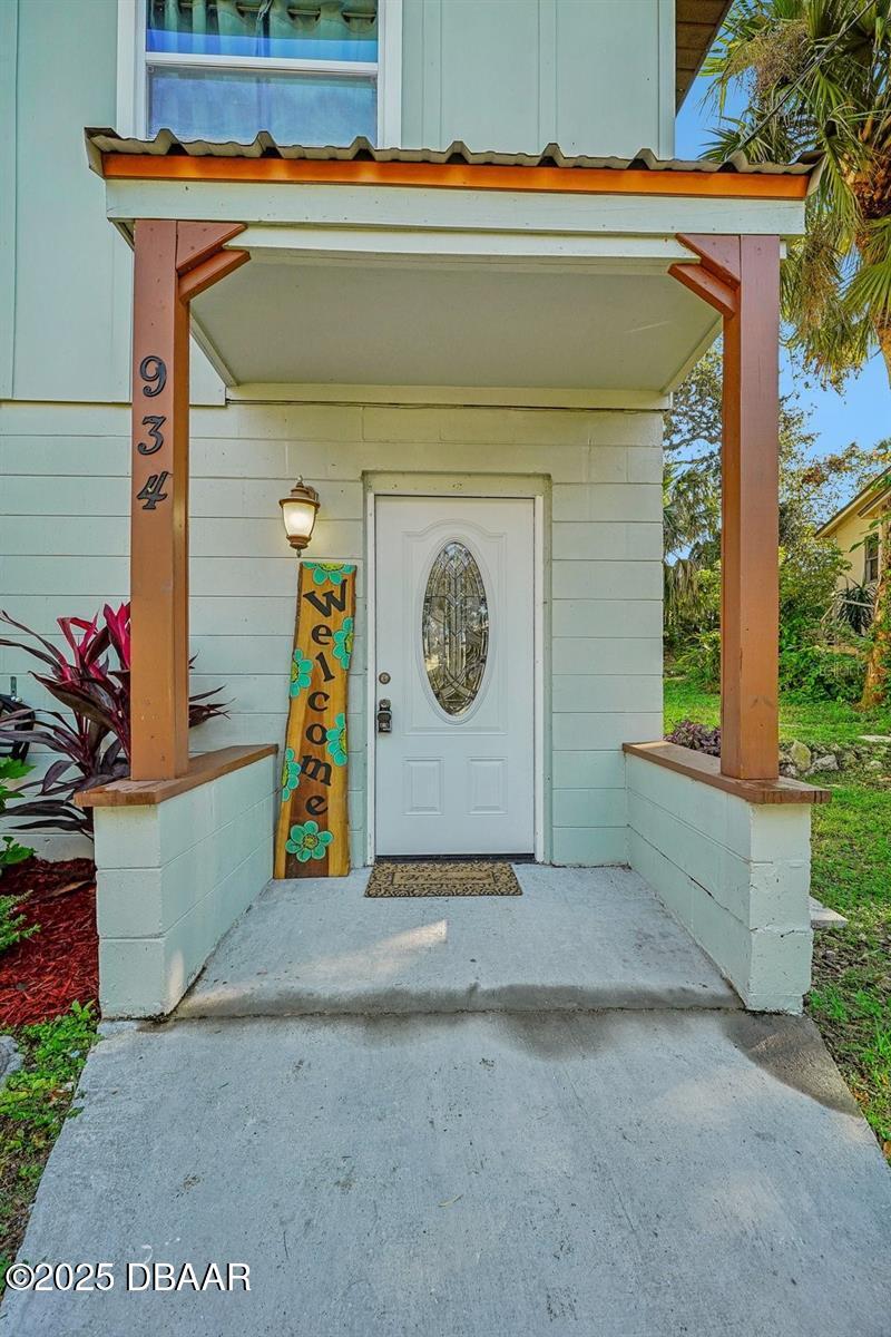 934 N Halifax Avenue