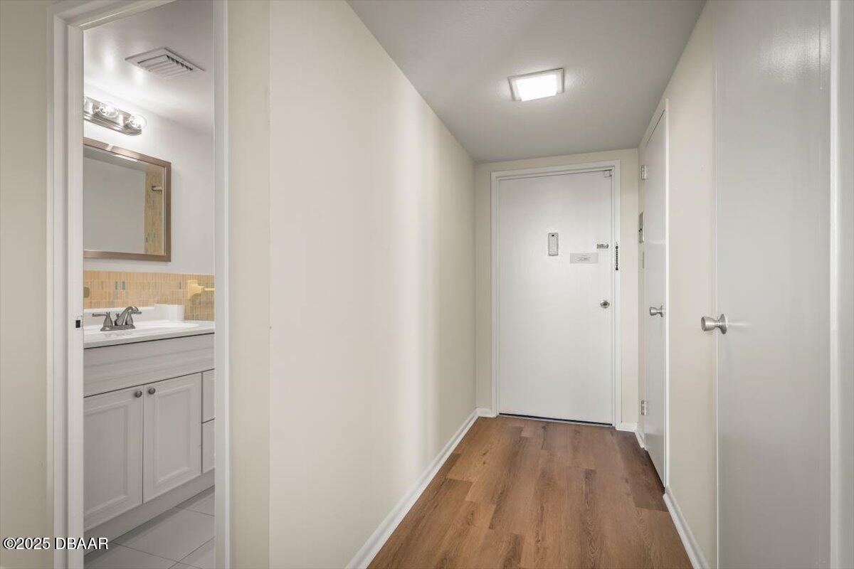 1224 S Peninsula Drive 403