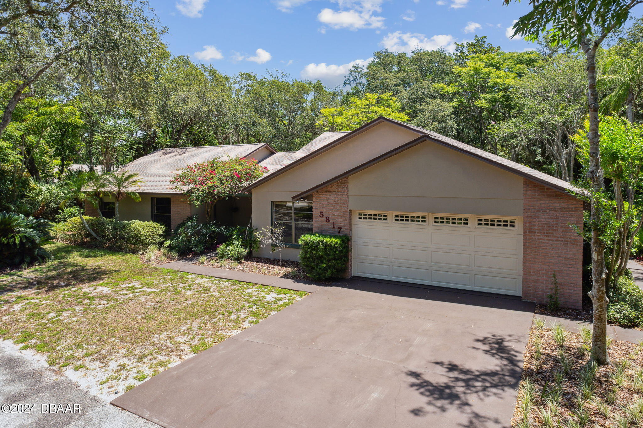 Port Orange, Florida 32127, United States, 3 Bedrooms Bedrooms, ,2 BathroomsBathrooms,Residential,Pending,55515