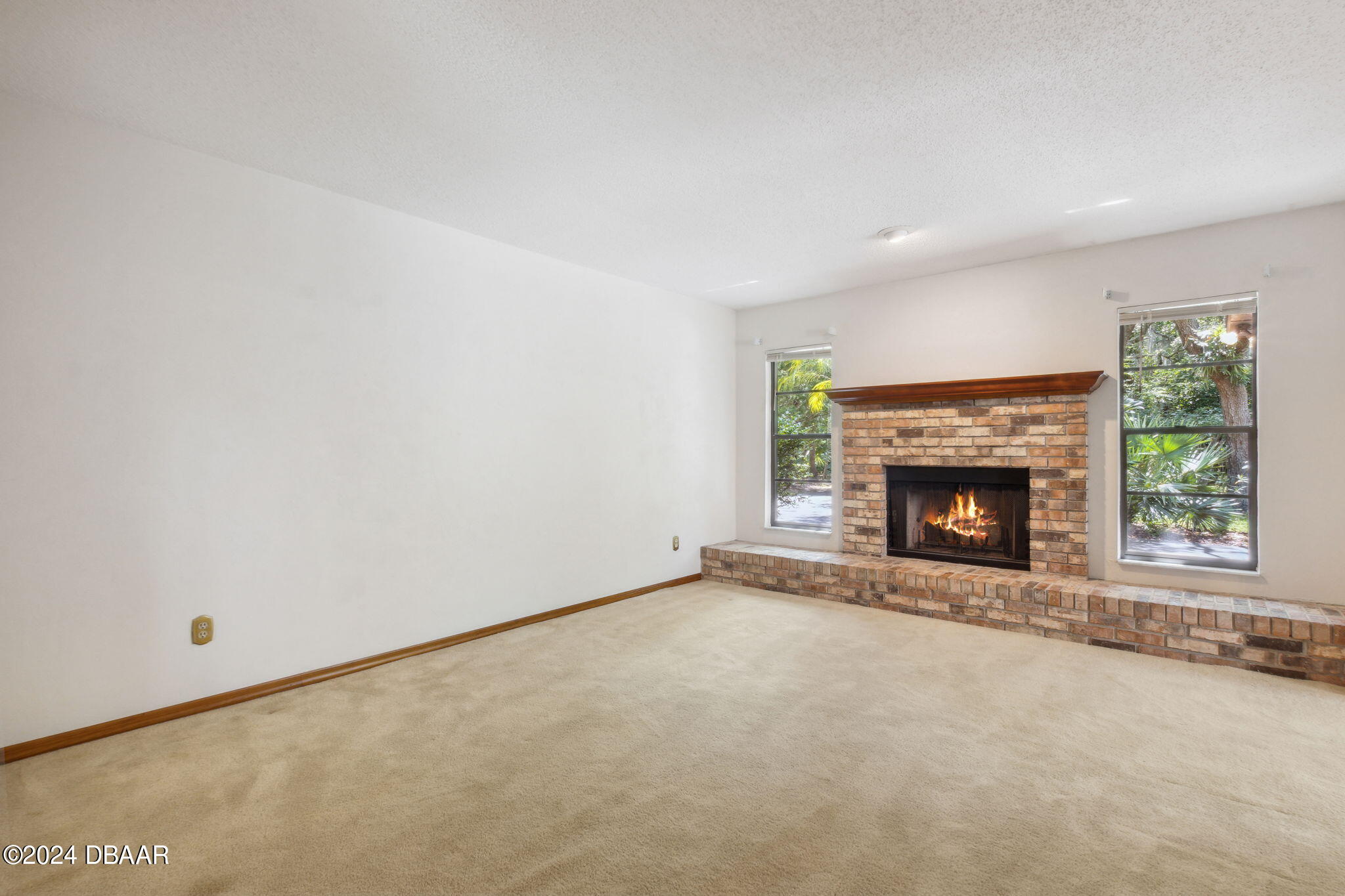 Port Orange, Florida 32127, United States, 3 Bedrooms Bedrooms, ,2 BathroomsBathrooms,Residential,Pending,55515