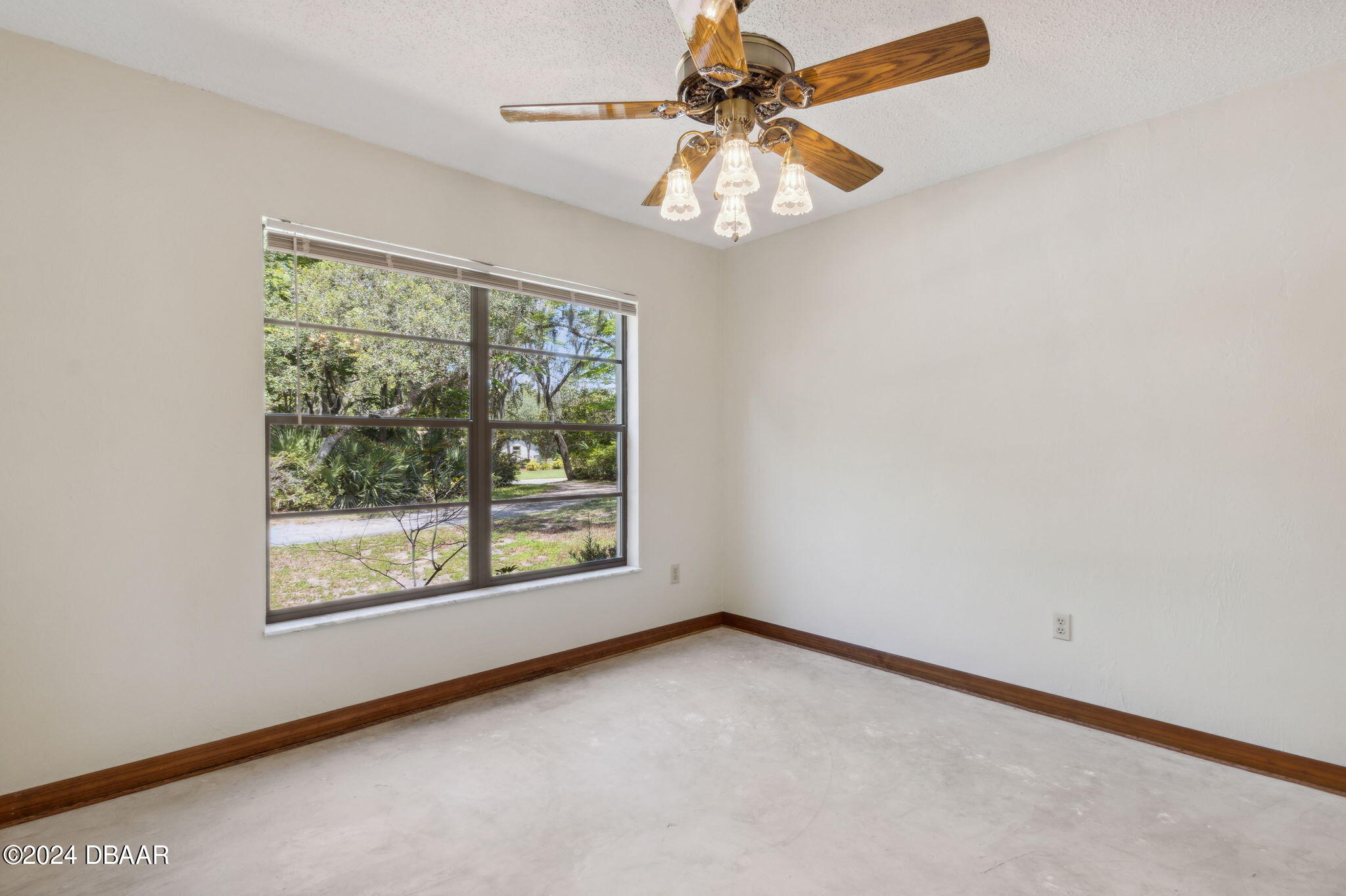 Port Orange, Florida 32127, United States, 3 Bedrooms Bedrooms, ,2 BathroomsBathrooms,Residential,Pending,55515