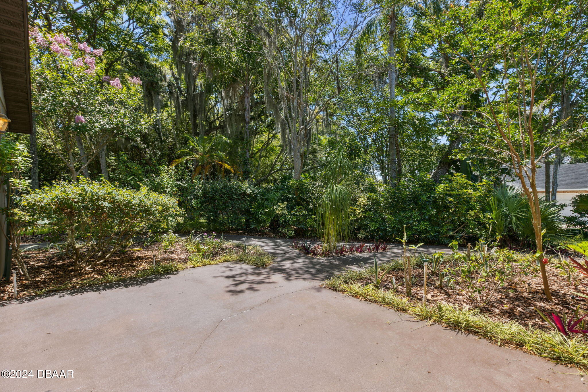 Port Orange, Florida 32127, United States, 3 Bedrooms Bedrooms, ,2 BathroomsBathrooms,Residential,Pending,55515