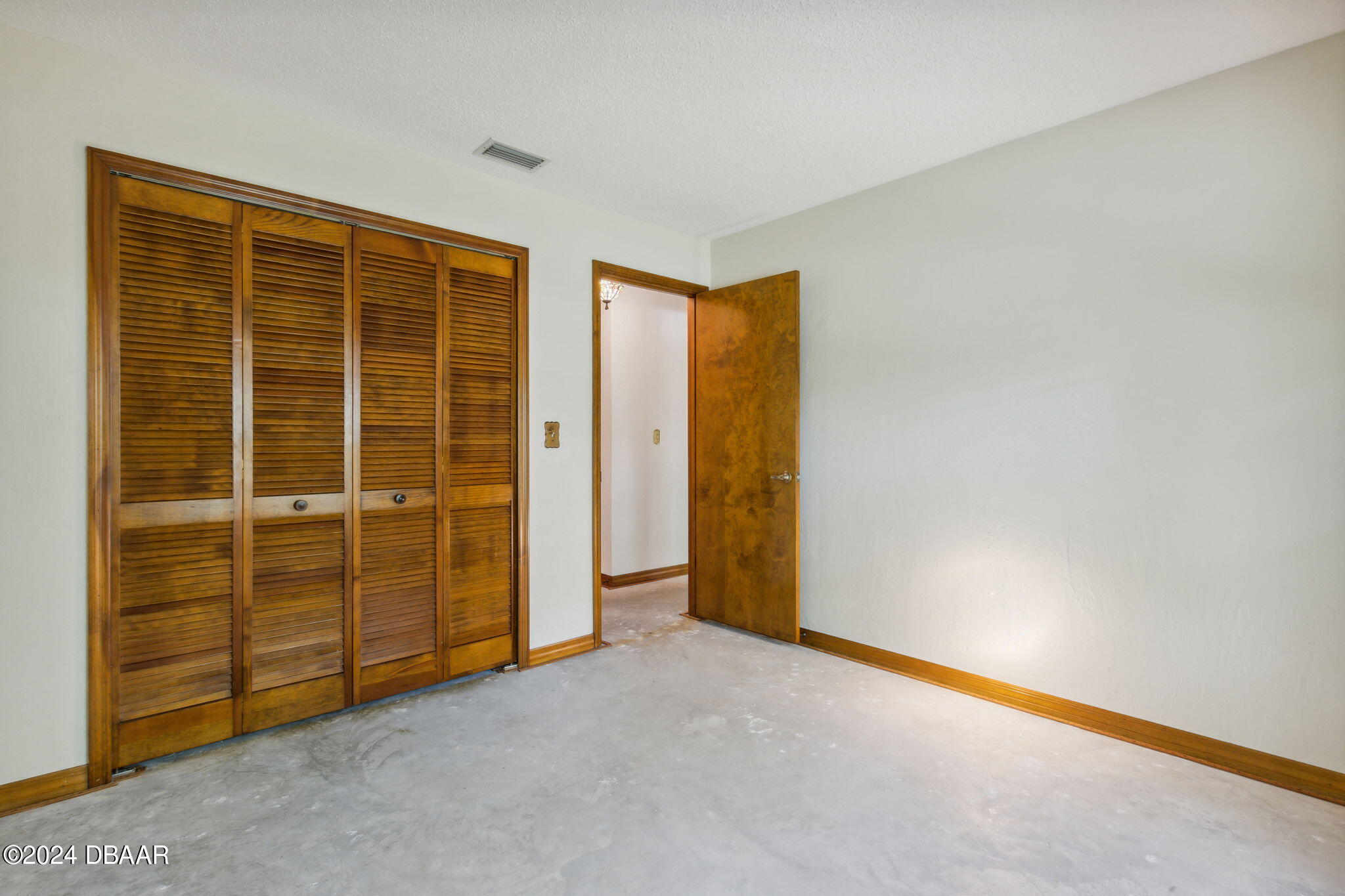 Port Orange, Florida 32127, United States, 3 Bedrooms Bedrooms, ,2 BathroomsBathrooms,Residential,Pending,55515