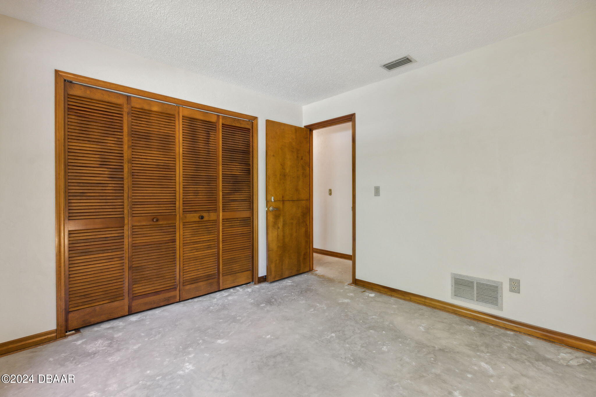 Port Orange, Florida 32127, United States, 3 Bedrooms Bedrooms, ,2 BathroomsBathrooms,Residential,Pending,55515