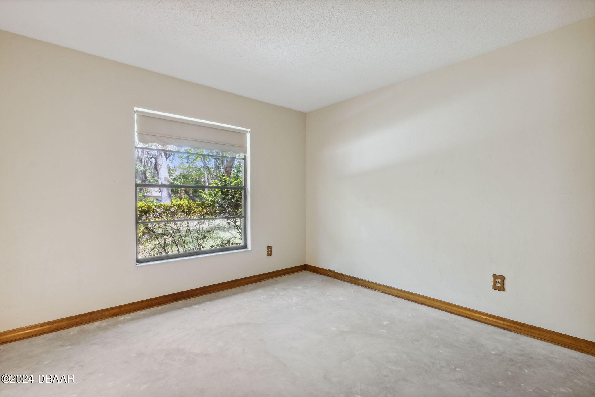 Port Orange, Florida 32127, United States, 3 Bedrooms Bedrooms, ,2 BathroomsBathrooms,Residential,Pending,55515