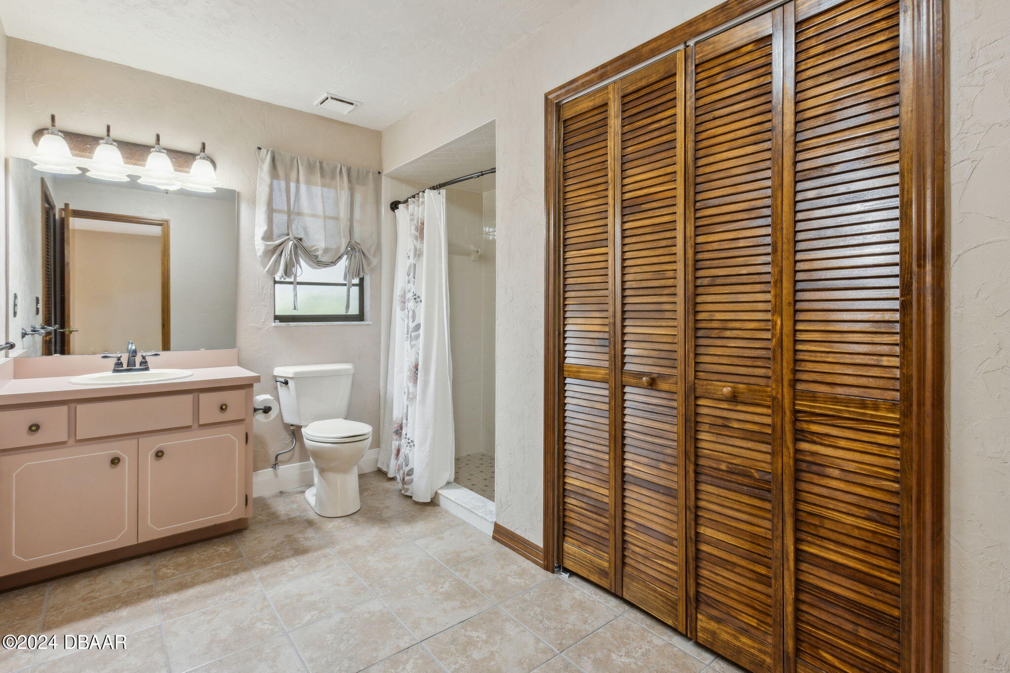 Port Orange, Florida 32127, United States, 3 Bedrooms Bedrooms, ,2 BathroomsBathrooms,Residential,Pending,55515