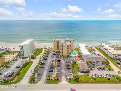 A home in New Smyrna Beach