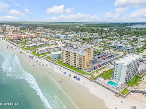 A home in New Smyrna Beach