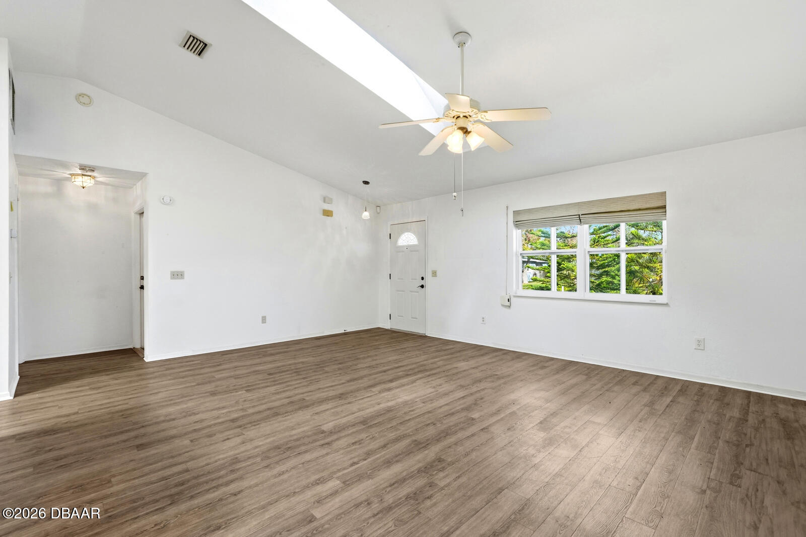 2548 Crestwood Avenue