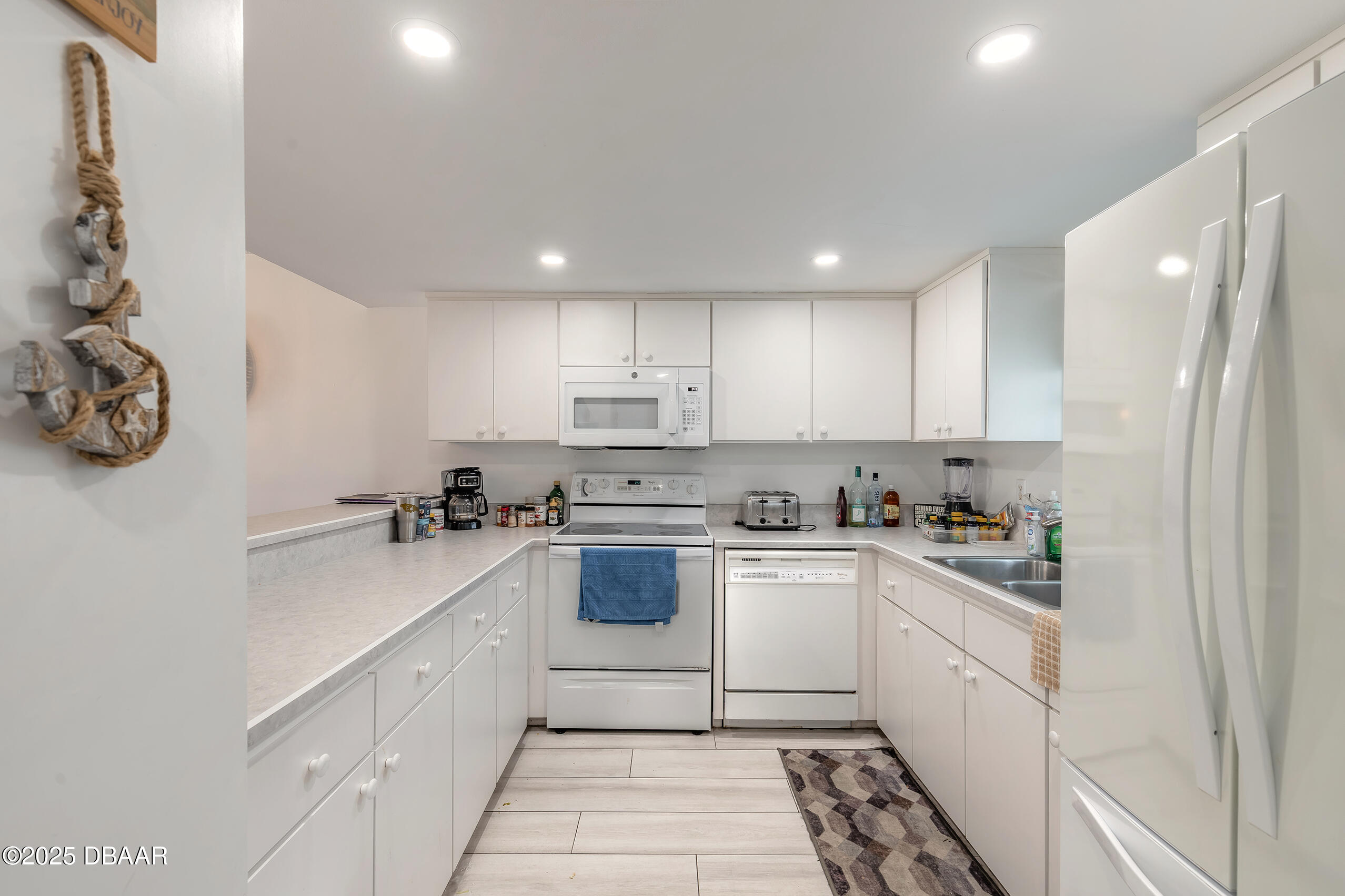 2100 Ocean Shore Boulevard 205