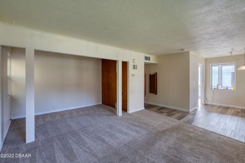 A home in Holly Hill