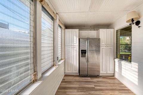 A home in Holly Hill