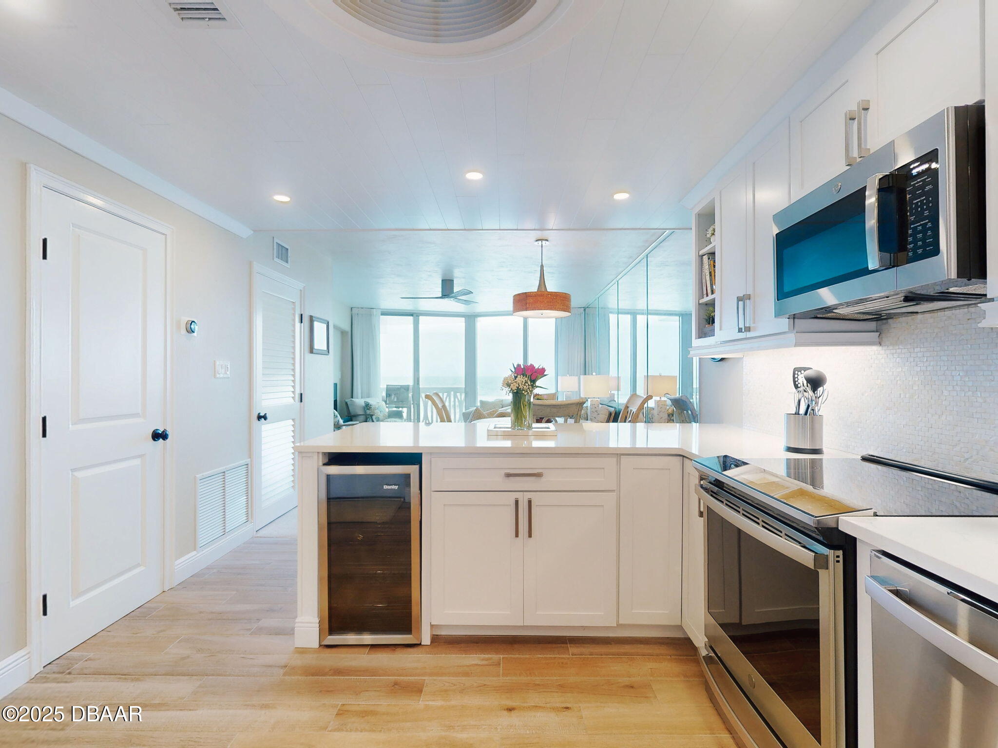 1133 Ocean Shore Boulevard 204
