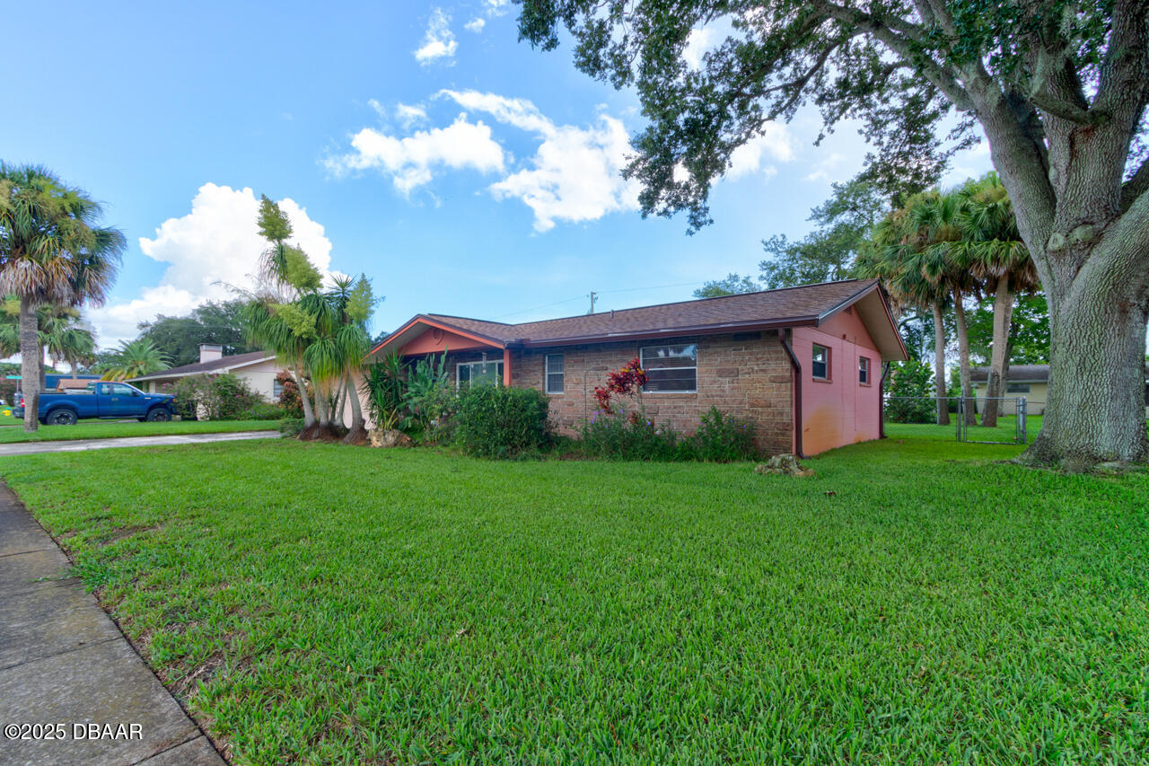 1305 Mardrake Road