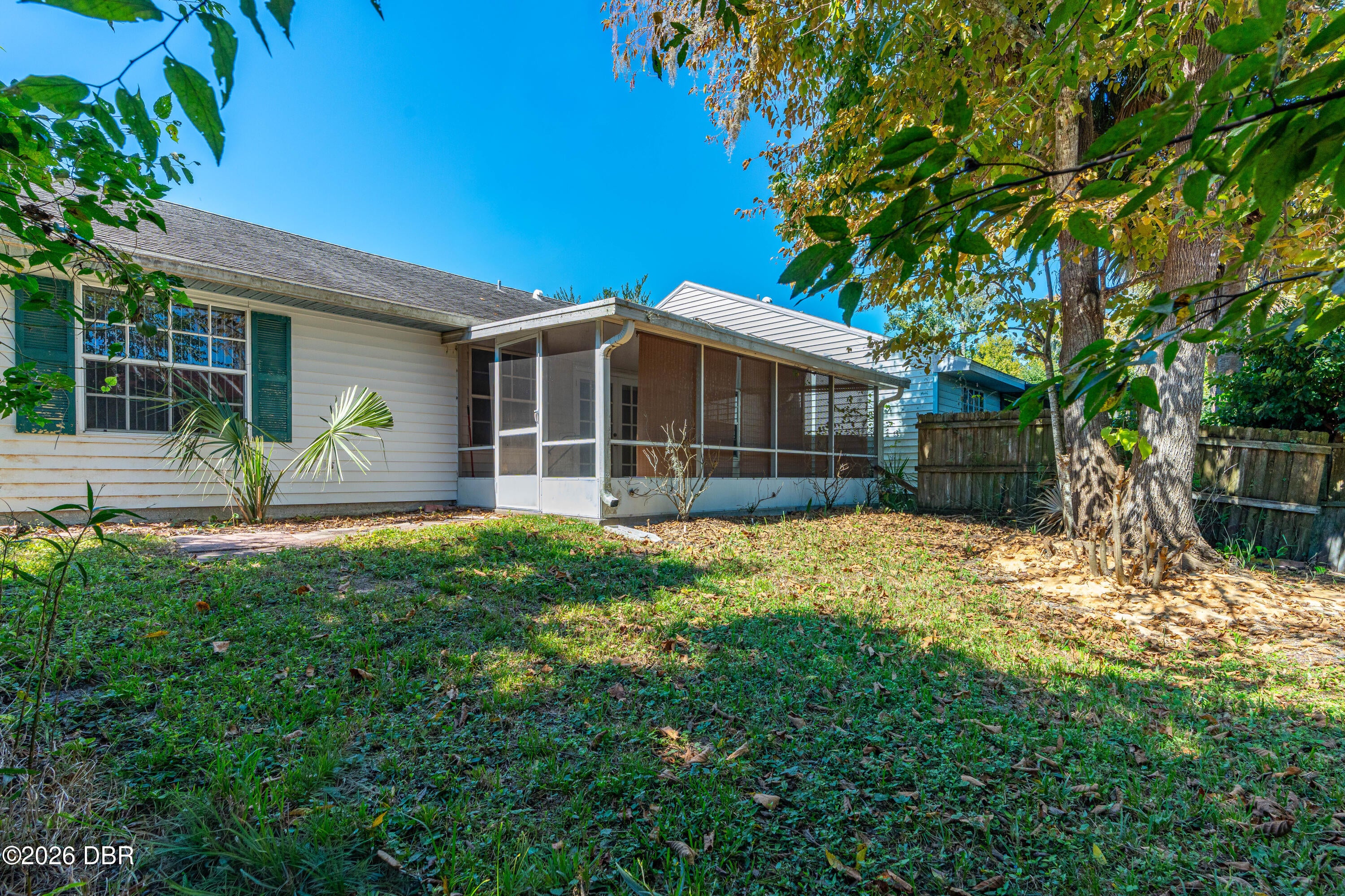 1053 Oak Forest Circle