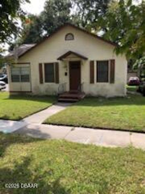211 Live Oak Avenue Daytona Beach FL 32114