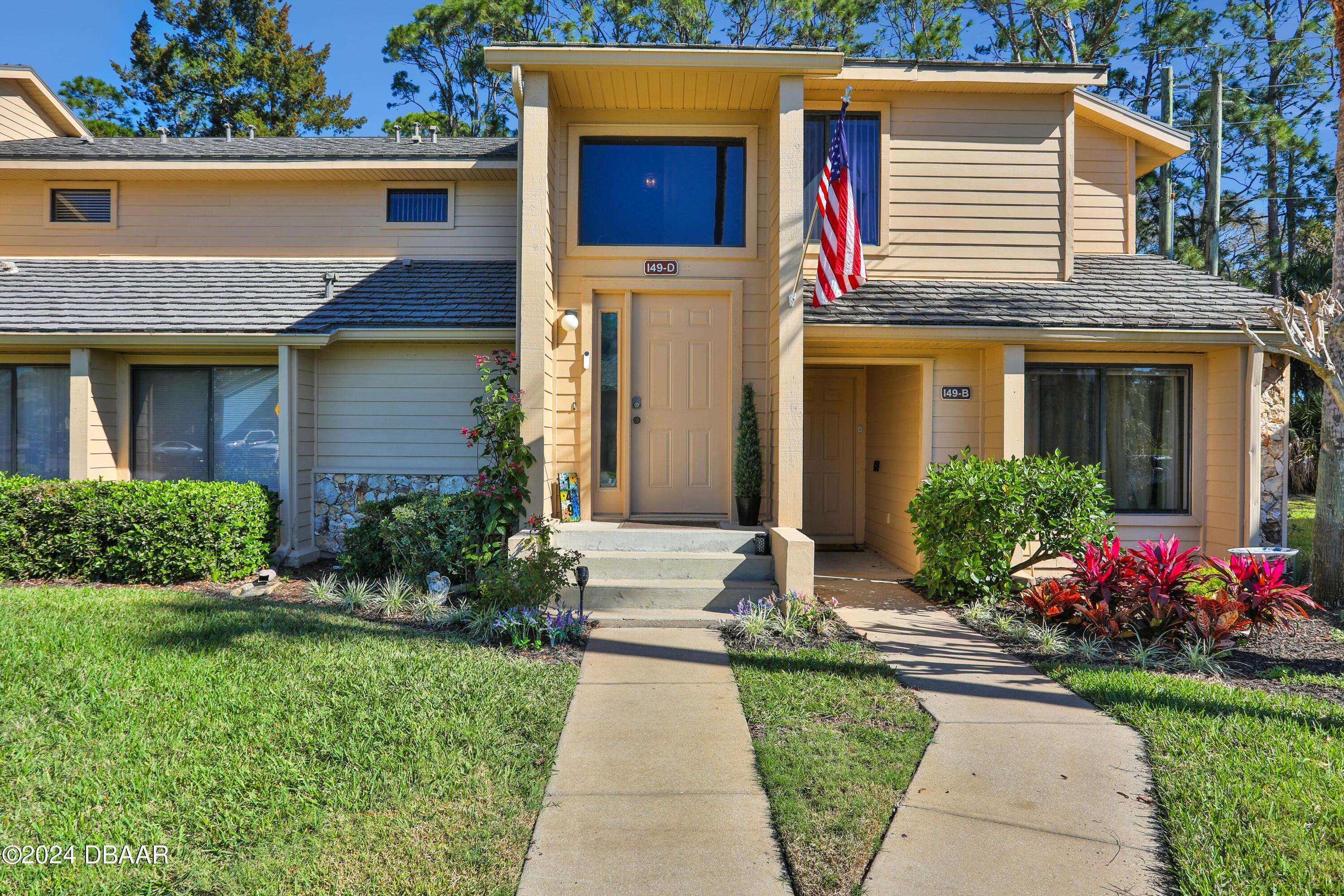 Photo 1 of 35 — 149 Blue Heron Drive Unit D, Daytona Beach, FL 32119