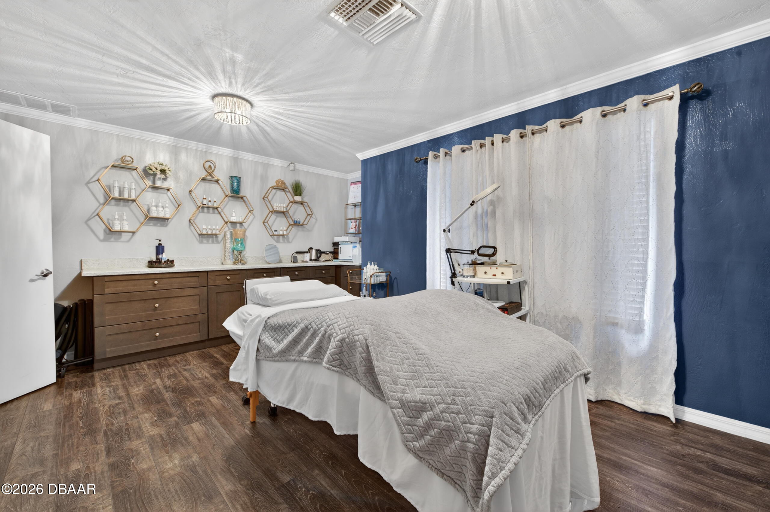 555 W Granada Boulevard