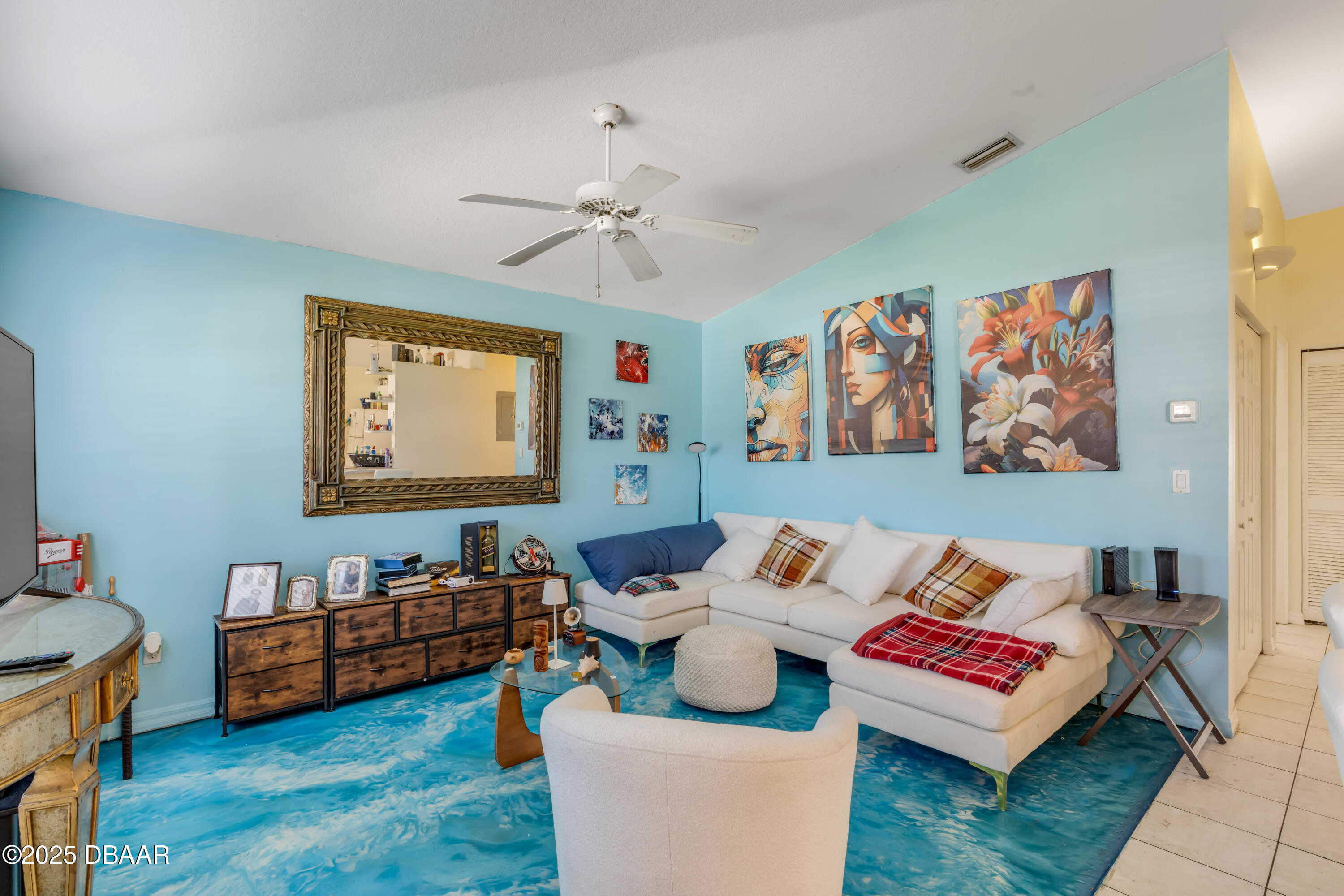 711 River Oaks Circle
