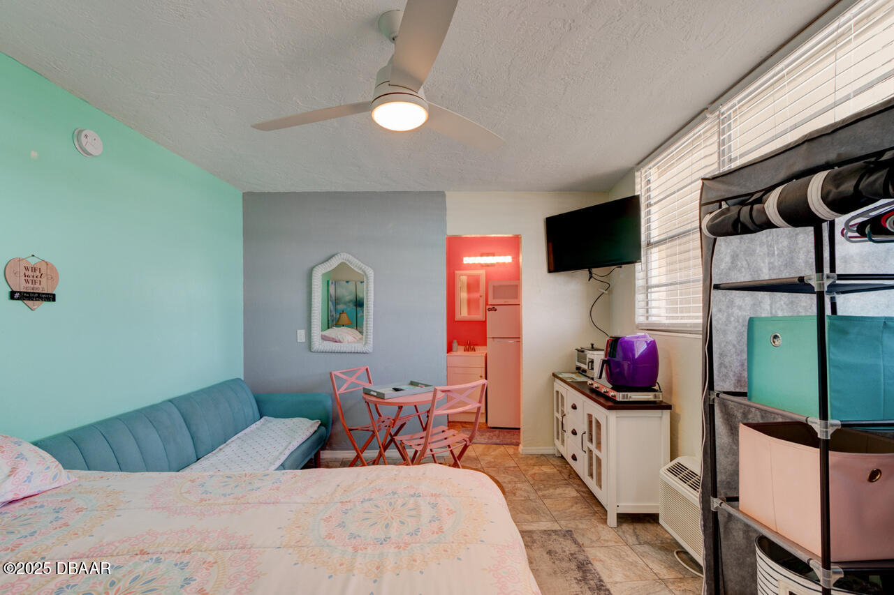 1233 S Atlantic Avenue