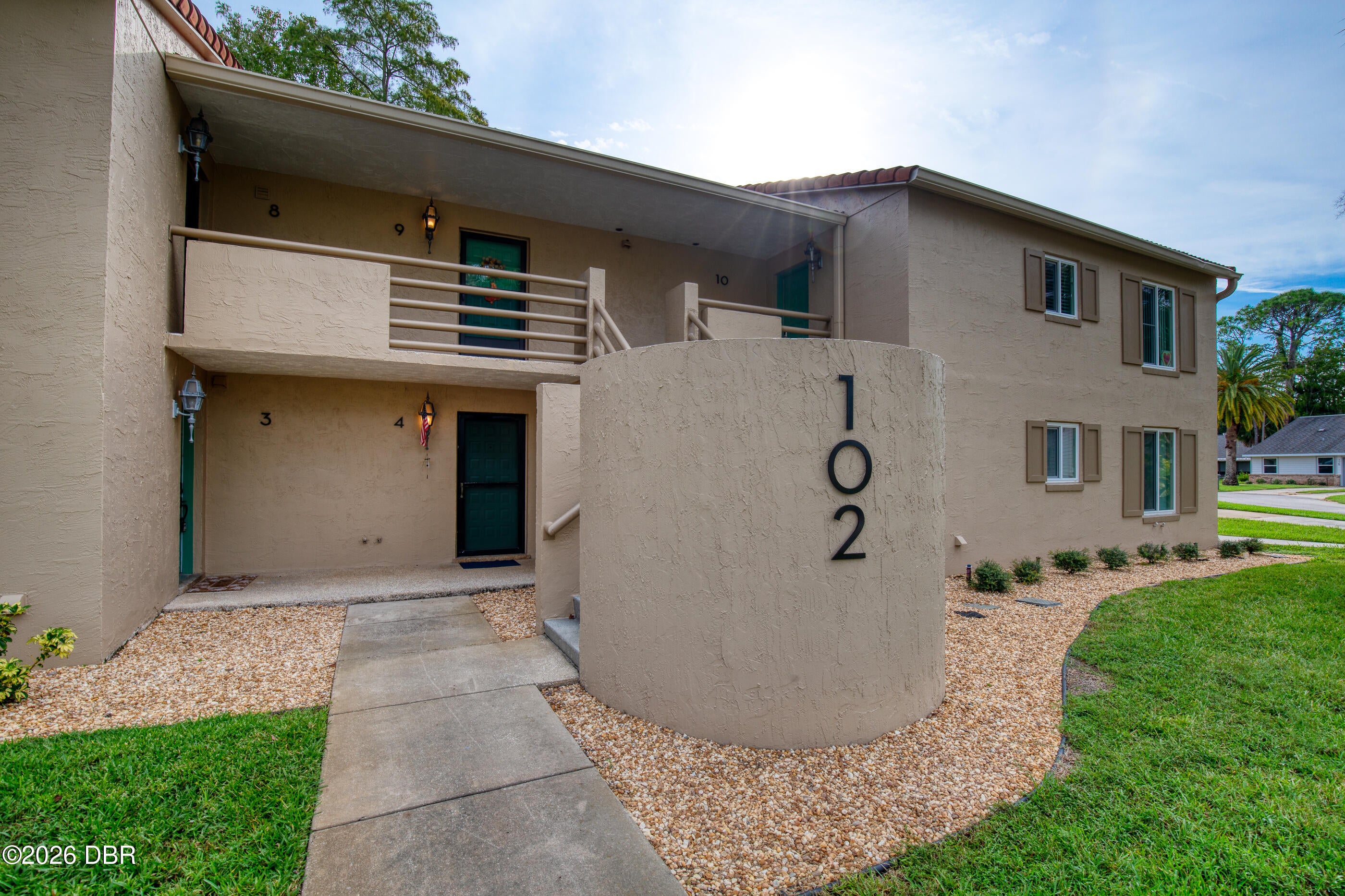 102 Bob White Court
