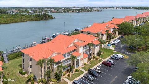 A home in New Smyrna Beach