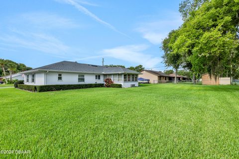 A home in South Daytona