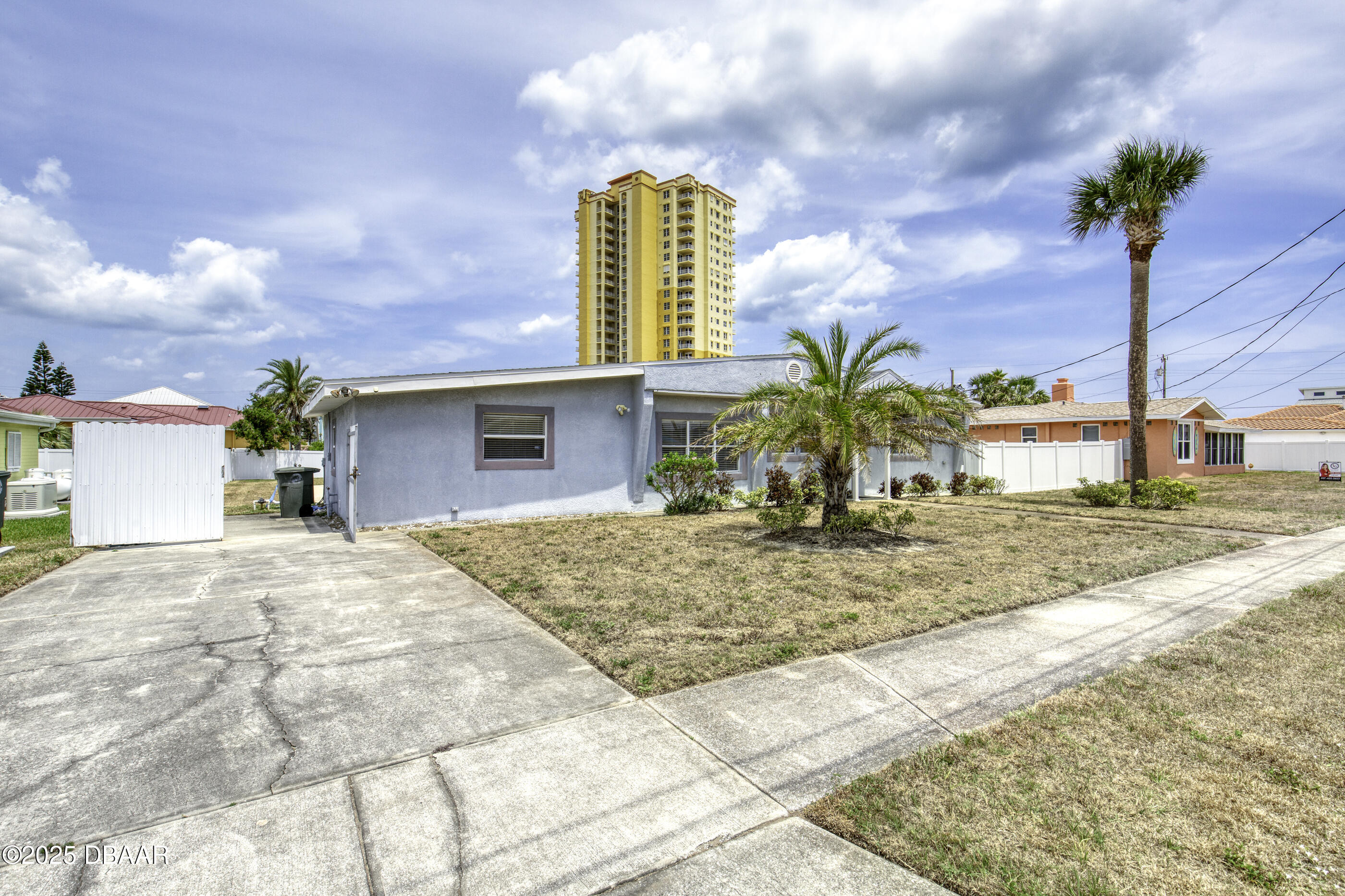 377 Woodland Avenue