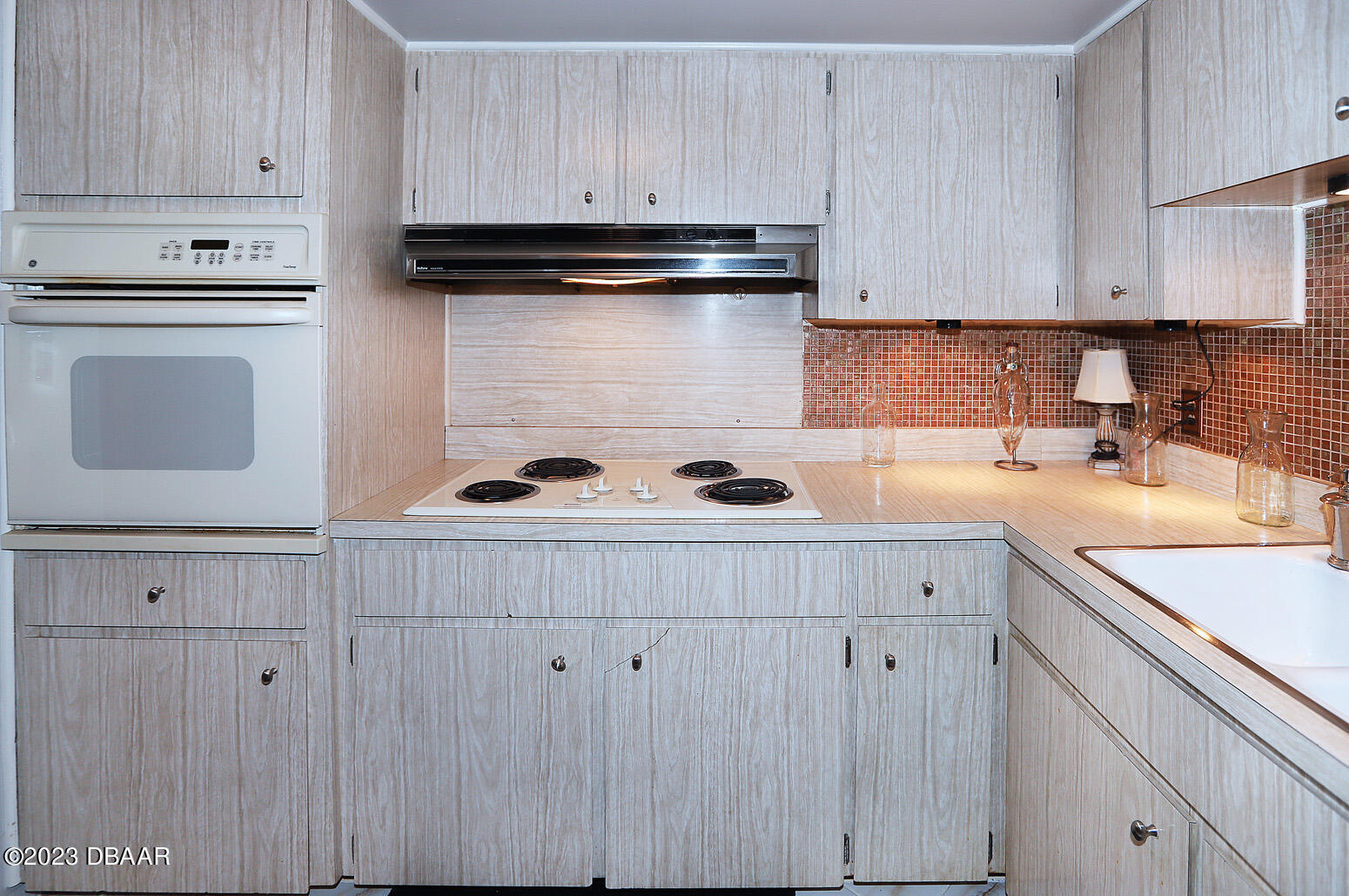 1224 S Peninsula Drive