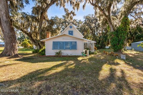 A home in East Palatka