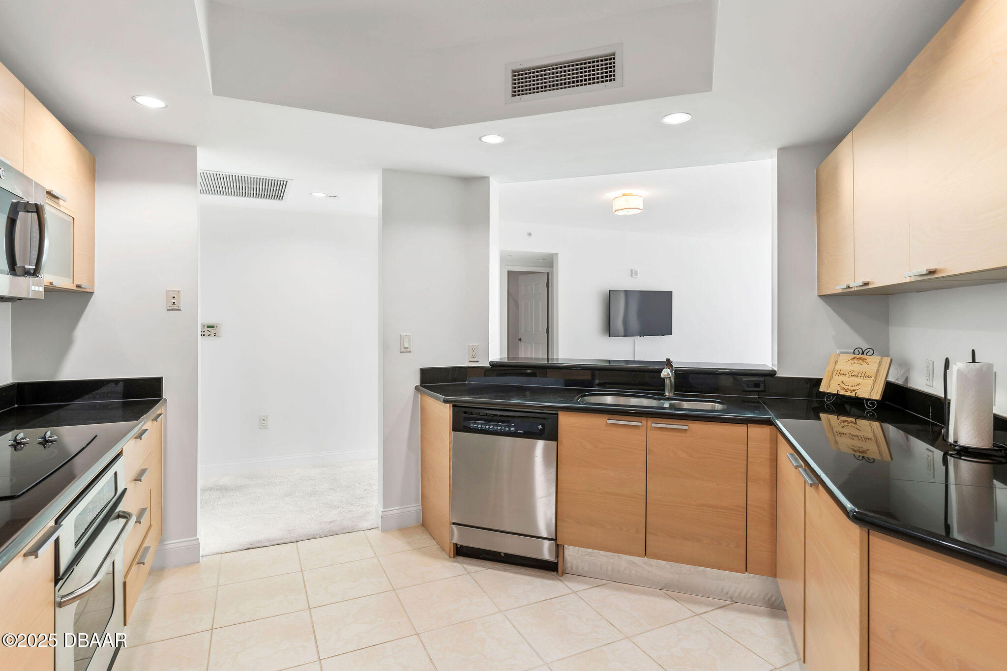 231 Riverside Drive 807