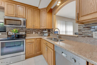 916 Ashmeade Court
