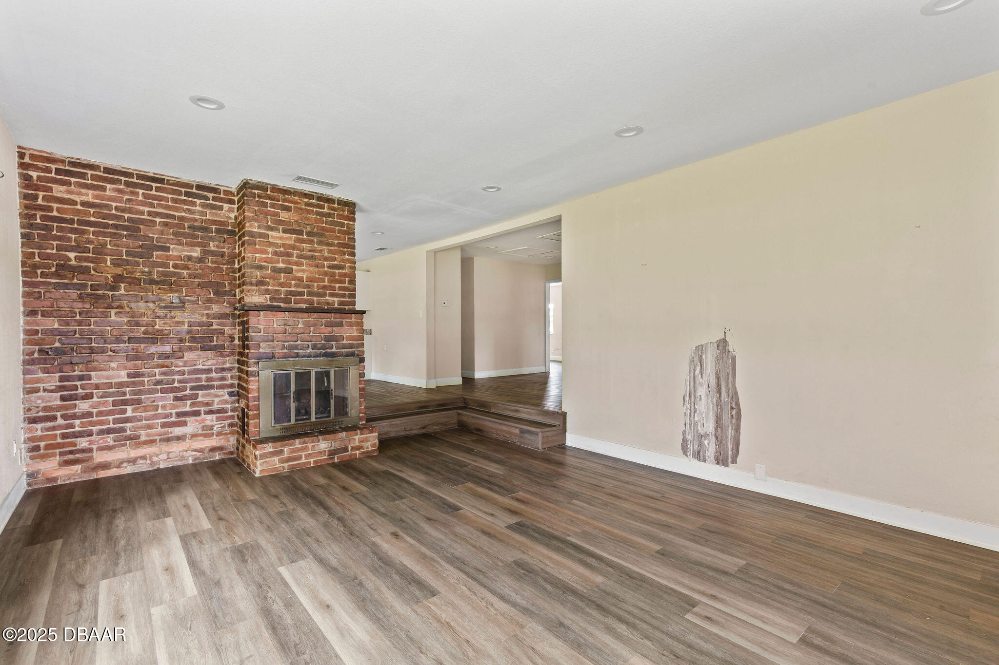 660 6th Street
