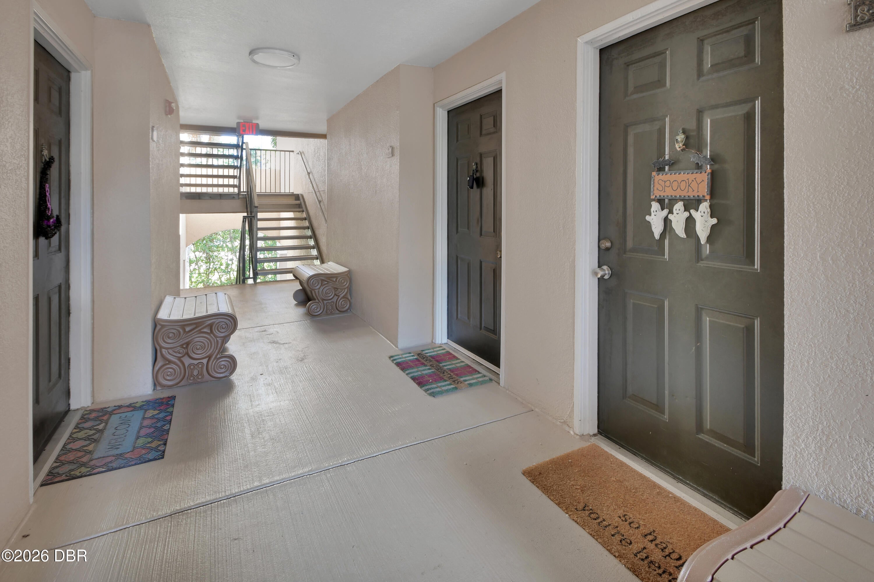 940 Village Trail