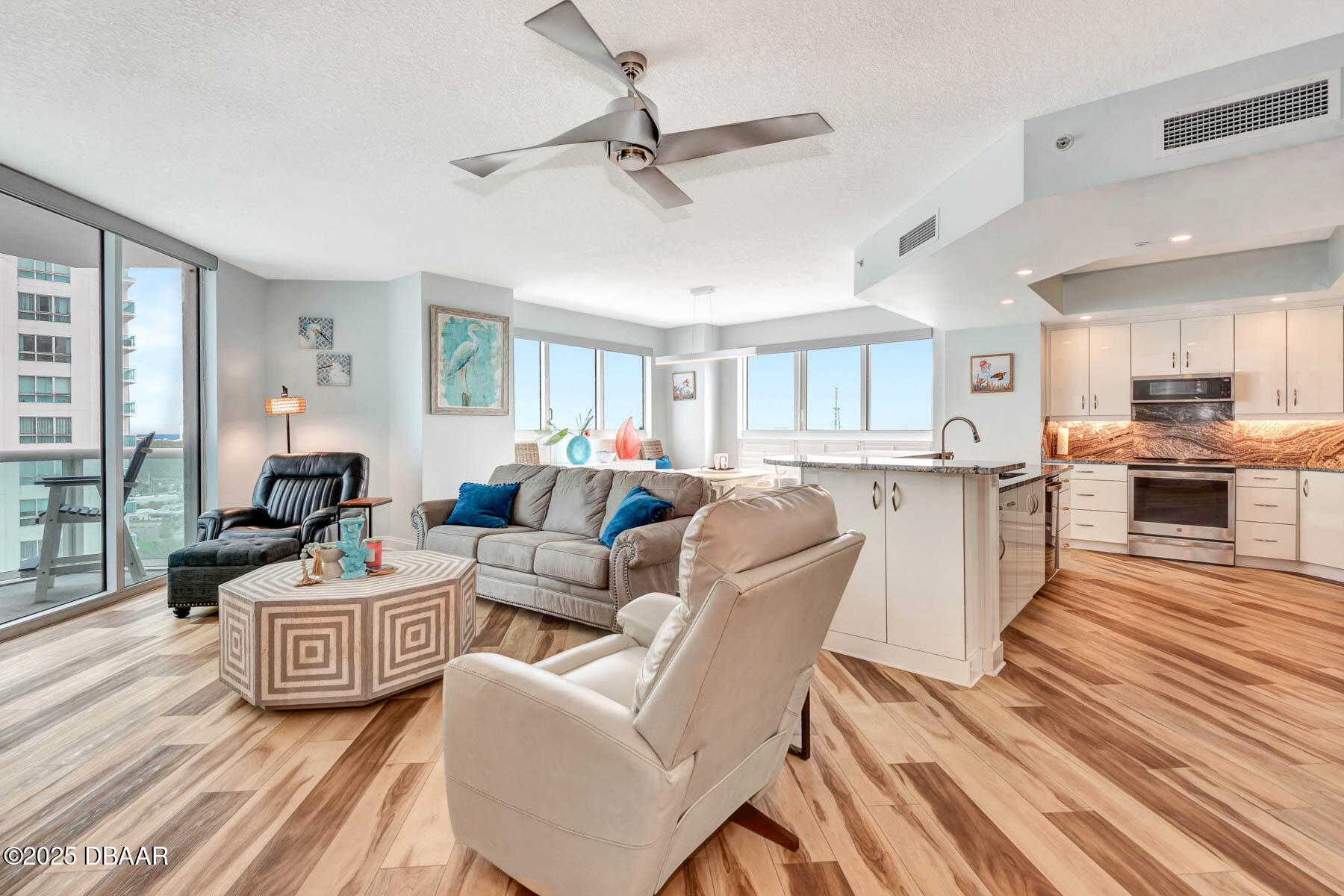 241 Riverside Drive 1209