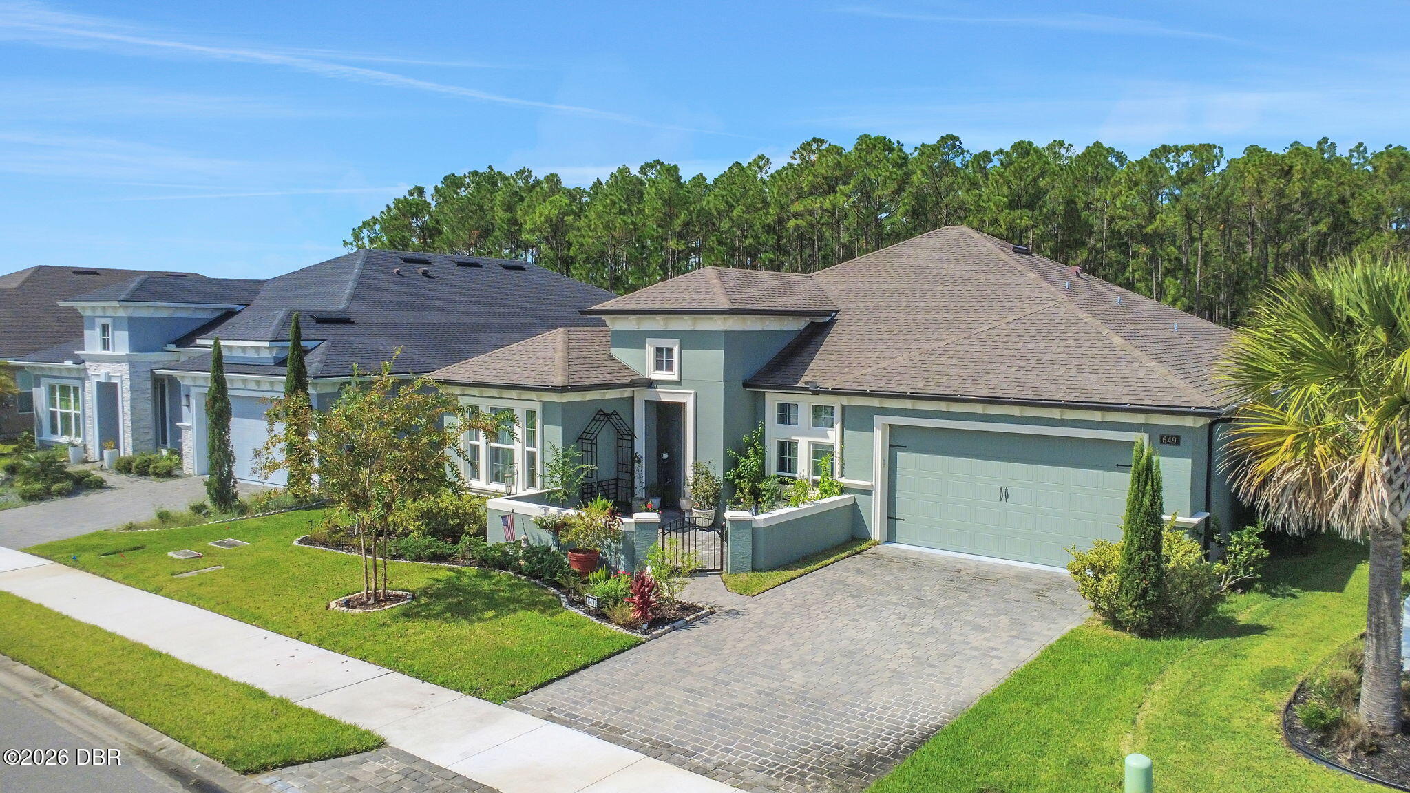 649 Mosaic Boulevard