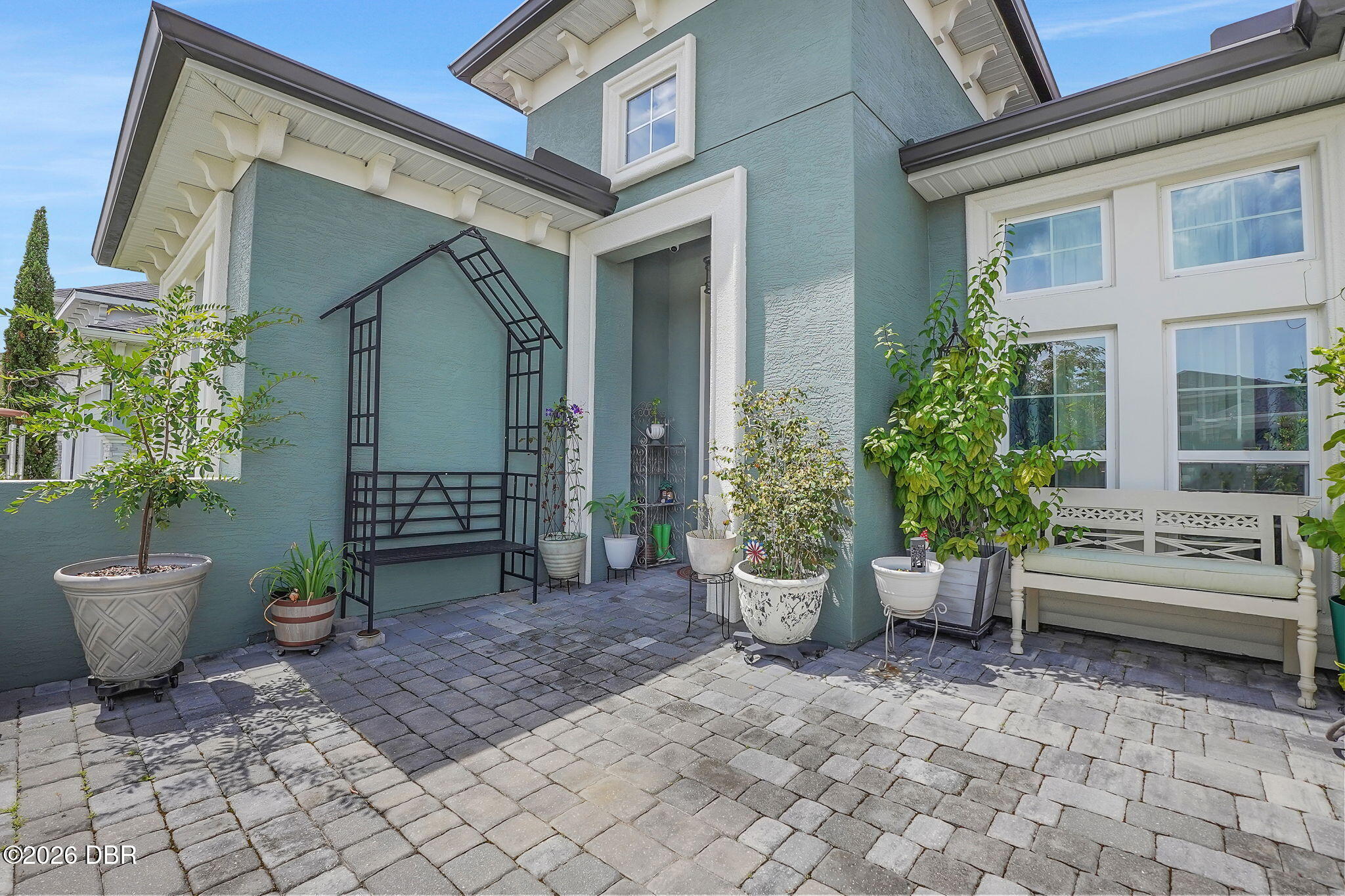 649 Mosaic Boulevard