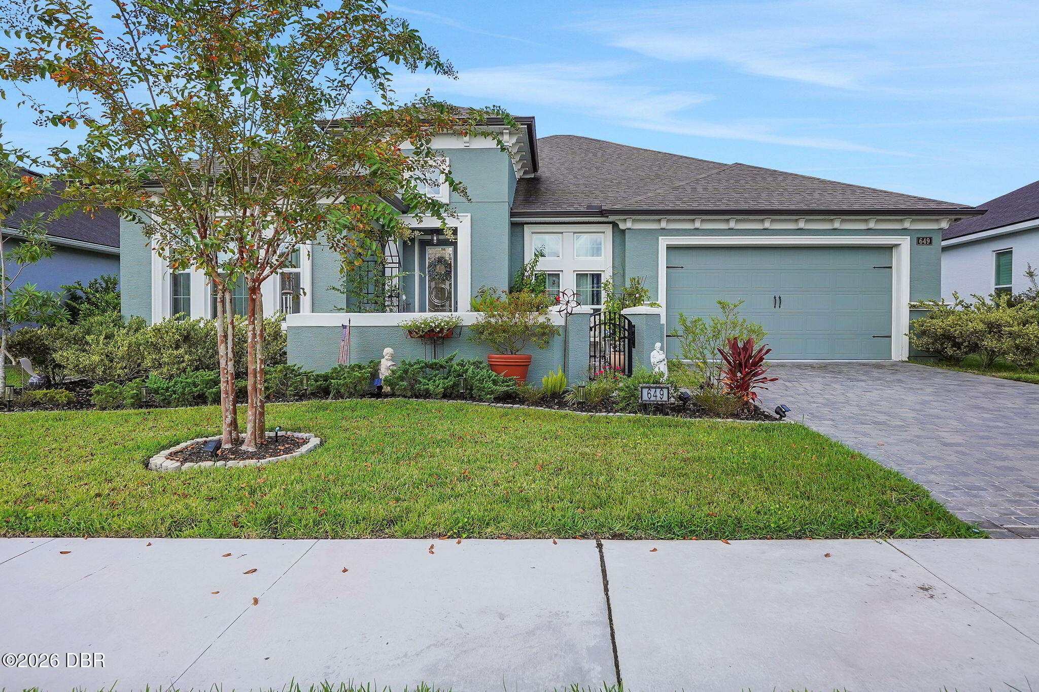 649 Mosaic Boulevard