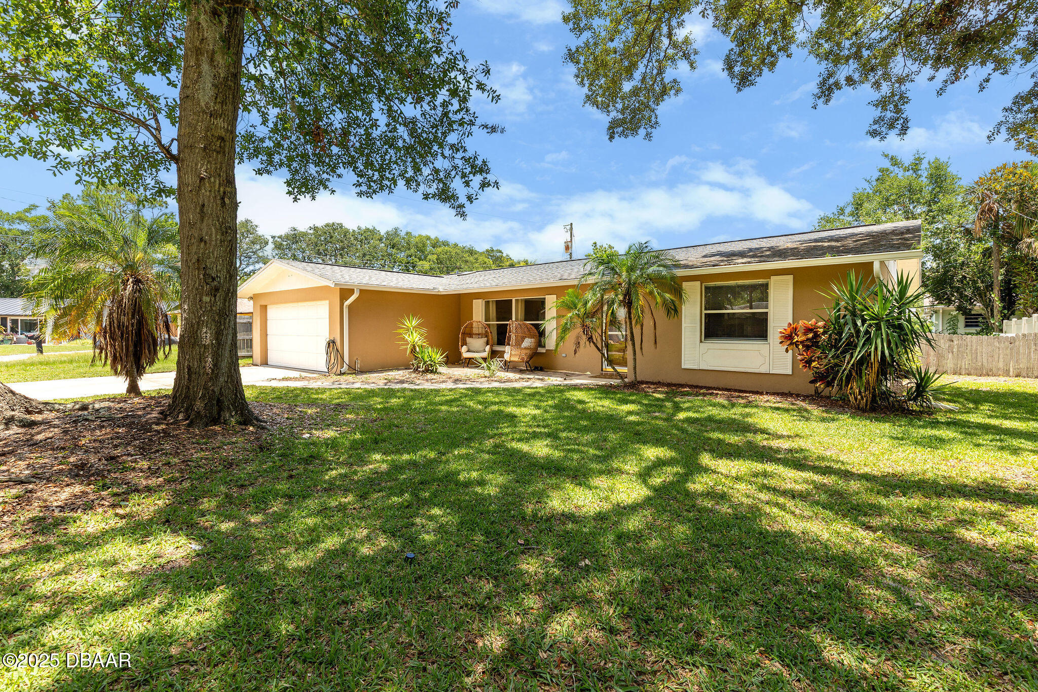 833 Lucerne Circle