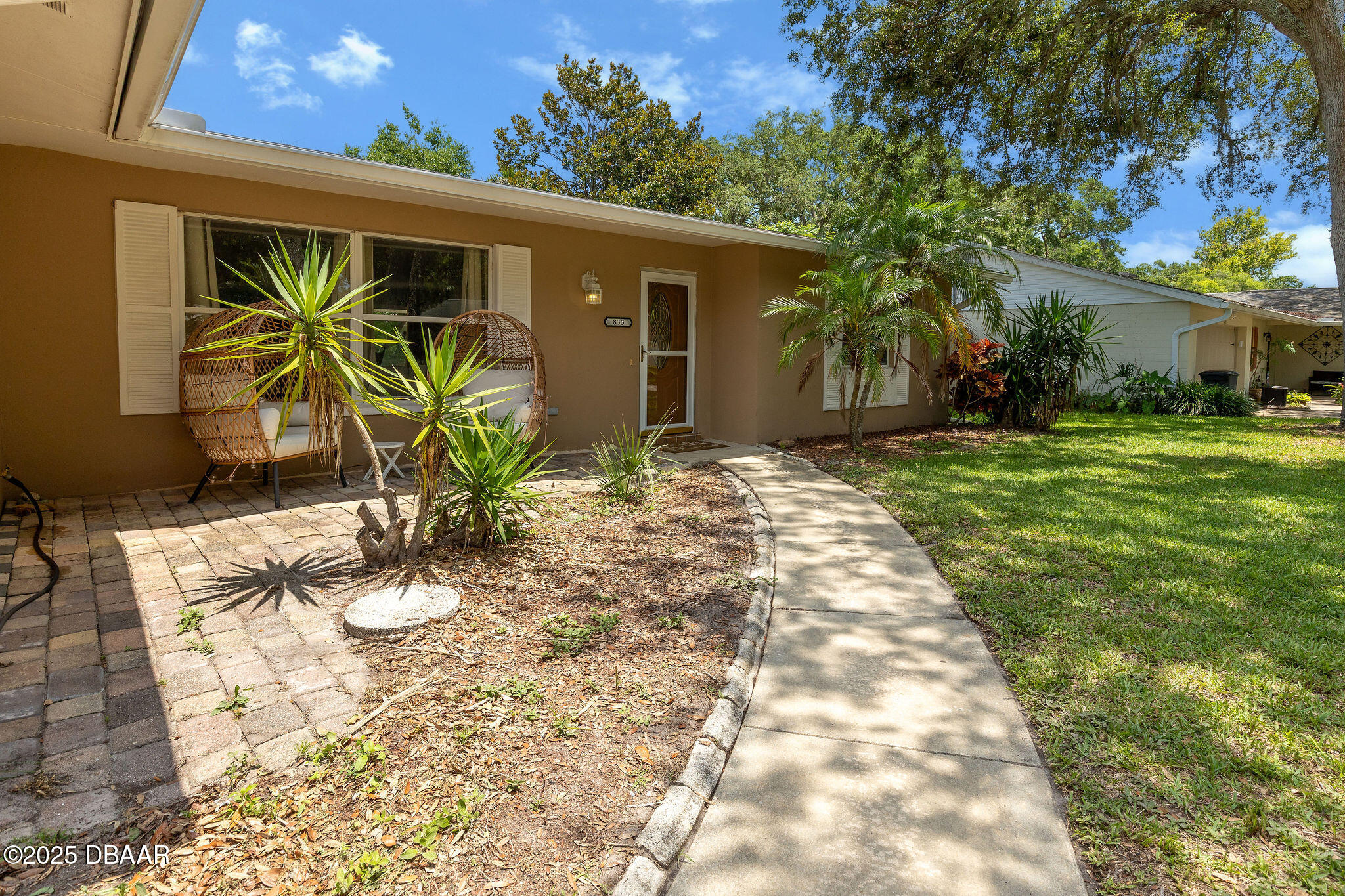 833 Lucerne Circle