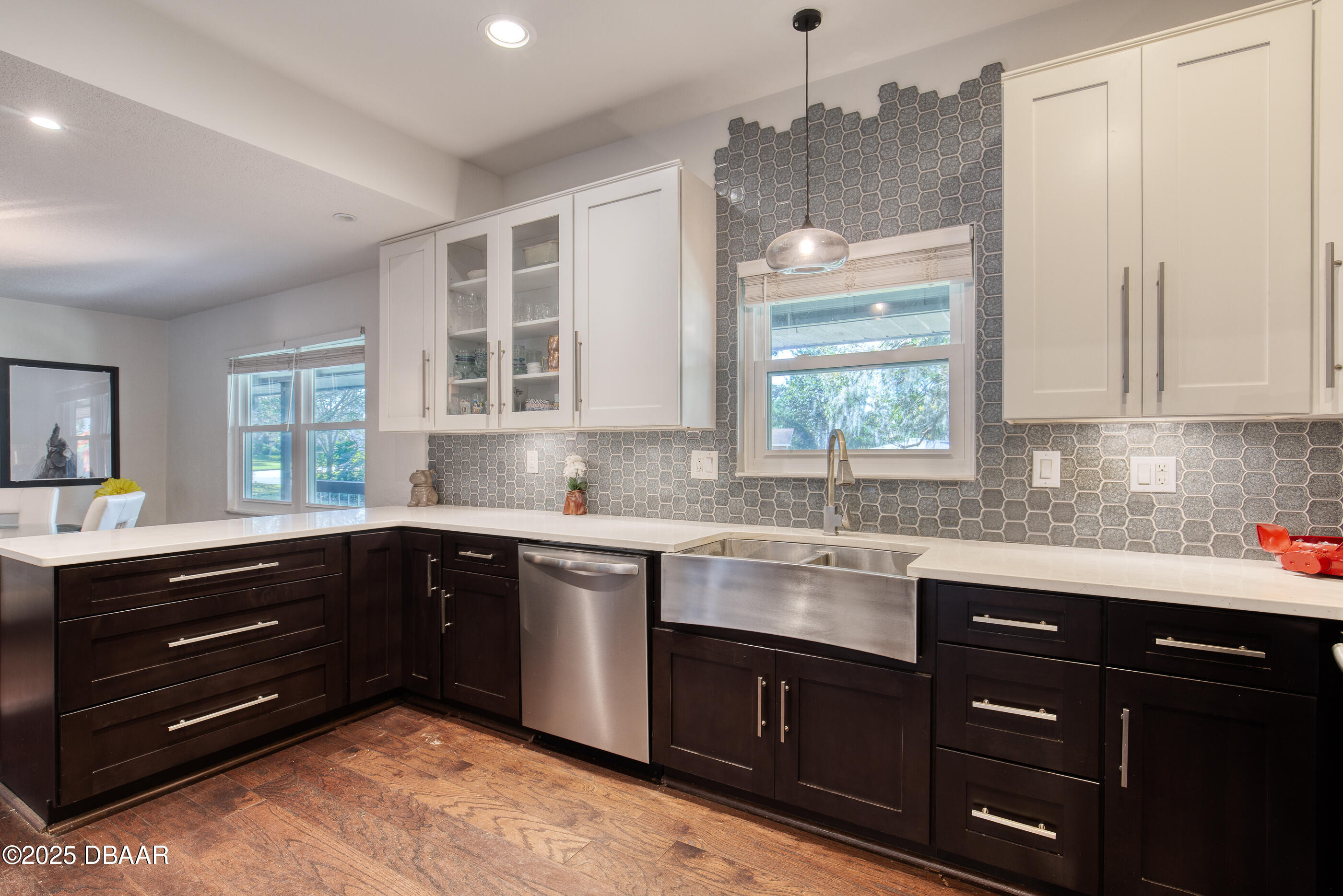 77 N St Andrews Drive